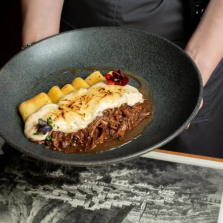 Pharae Palace Kalamáta