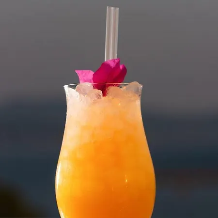 Pharae Palace Hotel 4*