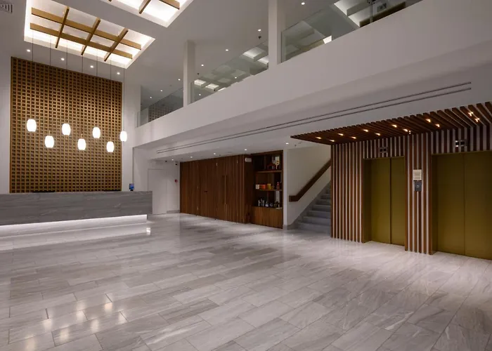 Pharae Palace Отель 4*